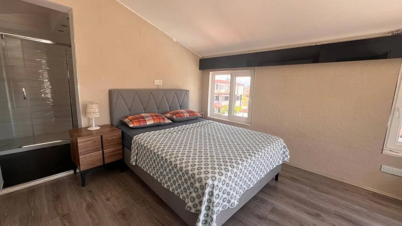 Villa Bedroom Cozy